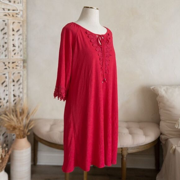 NAIF Dresses & Skirts - NAIF Pink Women's Crochet 3/4 Sleeve Shift Dress size L‎